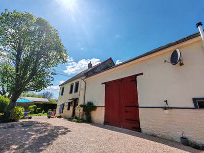 French property for sale in Marcillat-en-Combraille, Allier - €220,000 - photo 9