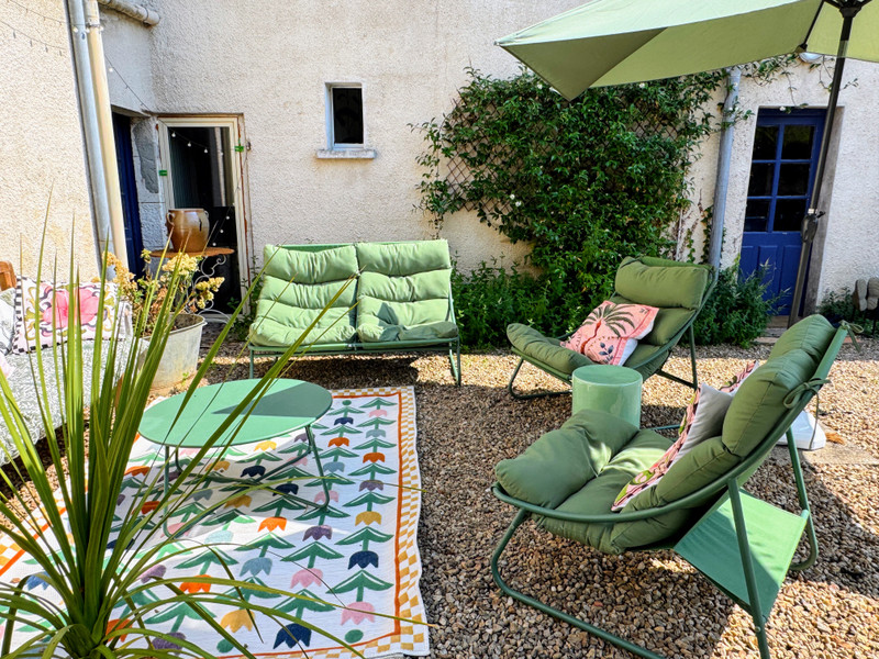 French property for sale in Salles-Lavalette, Charente - €375,000 - photo 4