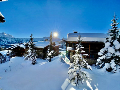 EXCLUSIVE, Luxurious, prestige, 6 + 1 bedroom ski chalet in exceptional location in Courchevel 1850