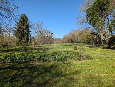 French property for sale in Cour-Maugis sur Huisne, Orne - €200,000 - photo 1