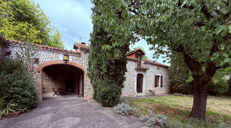French property for sale in Vic-en-Bigorre, Hautes-Pyrénées - €339,000 - photo 1