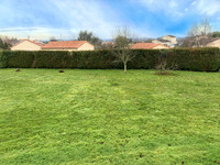 Propriété à vendre à L'Isle-Jourdain, Vienne - 130 000 € - photo n°9