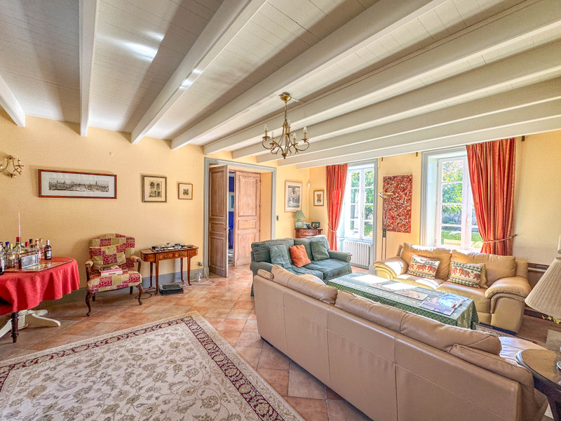 French property for sale in Bazauges, Charente-Maritime - €530,000 - photo 9