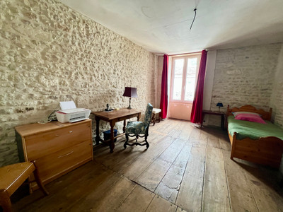 French property for sale in Saint-Jean-d'Angély, Charente-Maritime - €140,000 - photo 7