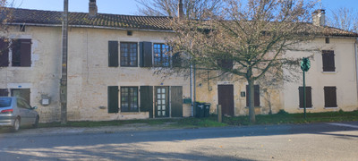 French property for sale in Chaunay, Vienne - €61,600 - photo 13