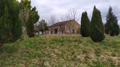 Maison à vendre à Saint-Jory-de-Chalais, Dordogne, Aquitaine, avec Leggett Immobilier