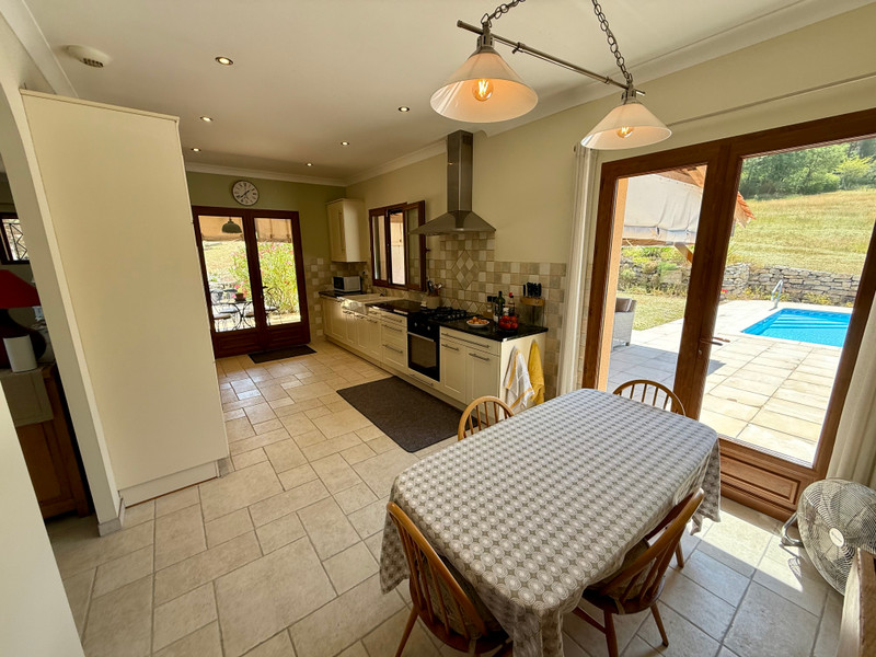 French property for sale in Chalais, Charente - €399,950 - photo 5