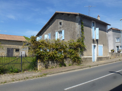 Maison à vendre à Soudan, Deux-Sèvres, Poitou-Charentes, avec Leggett Immobilier