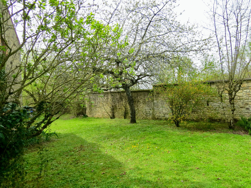 French property for sale in Annepont, Charente-Maritime - €278,200 - photo 4