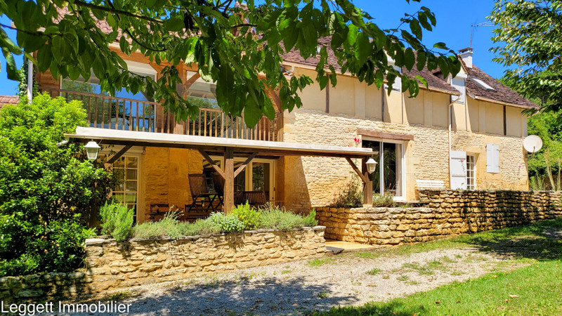 French property for sale in Aubas, Dordogne - €276,800 - photo 2