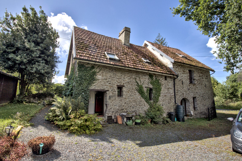 French property for sale in Saint-Clair-sur-l'Elle, Manche - €99,990 - photo 0