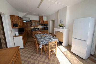 French property for sale in Nieulle-sur-Seudre, Charente-Maritime - €205,200 - photo 1