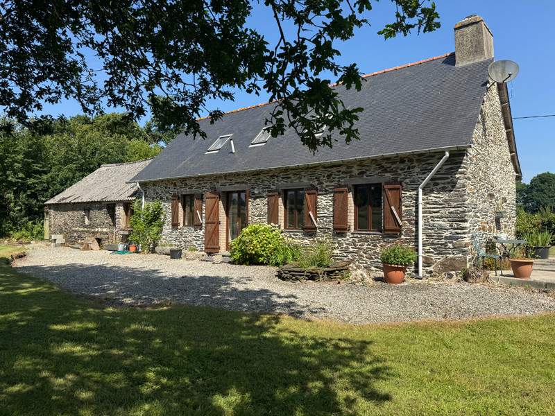 French property for sale in Saint-Mayeux, Côtes-d'Armor - €130,800 - photo 0