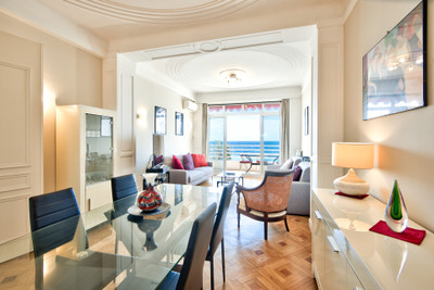French property for sale in Nice, Alpes-Maritimes - €960,000 - photo 3