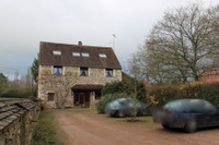 Staff Accomodation for sale in Corrombles Côte-d'Or Burgundy