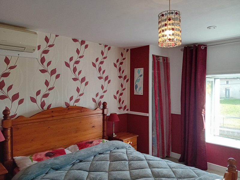 French property for sale in Geay, Deux-Sèvres - €185,760 - photo 4