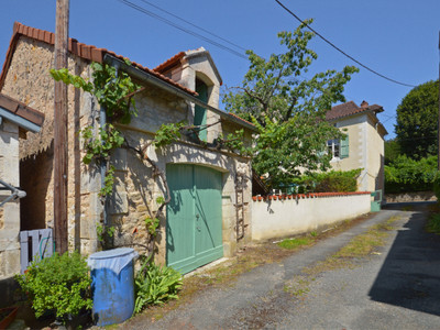 French property for sale in Cubjac-Auvézère-Val d'Ans, Dordogne - €187,000 - photo 2