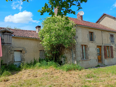French property for sale in Azat-le-Ris, Haute-Vienne - €66,600 - photo 5