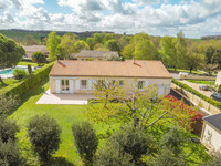Maison à vendre à Mouthiers-sur-Boëme, Charente - 229 000 € - photo 1