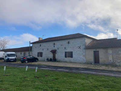 Maison à vendre à Saint-Martin-l'Ars, Vienne, Poitou-Charentes, avec Leggett Immobilier