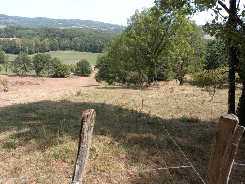 Terrain à vendre à Saint-Cyr-la-Roche, Corrèze - 13.100 € - photo 1