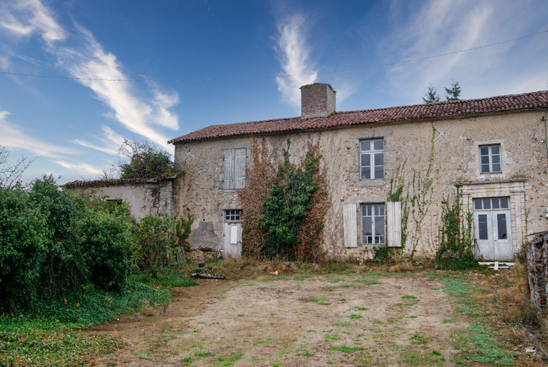 Maison à vendre à Scillé, Deux-Sèvres - 77 000 € - photo 1