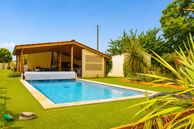 French property for sale in Saint-Martin-Petit, Lot-et-Garonne - €489,000 - photo 1