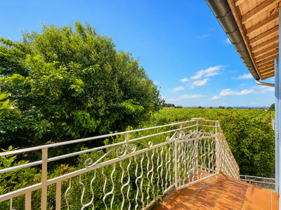 French property for sale in Saint-Émilion, Gironde - €380,000 - photo 2