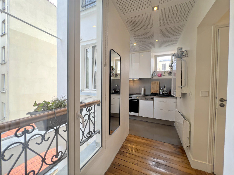 French property for sale in Paris 10e Arrondissement, Paris - €395,000 - photo 5