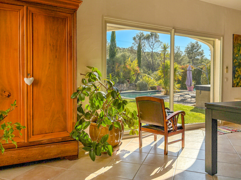 French property for sale in Fuveau, Bouches-du-Rhône - €1,275,000 - photo 4