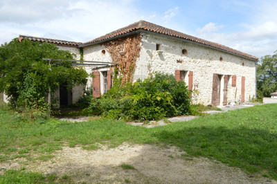 French property for sale in Hautefage-la-Tour, Lot-et-Garonne - €139,900 - photo 2