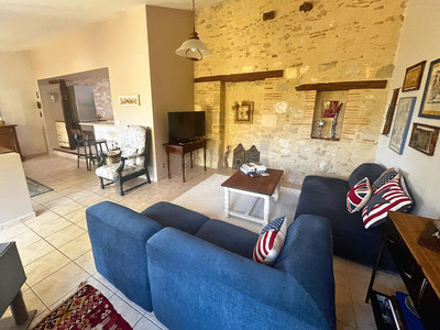 French property for sale in Lauzun, Lot-et-Garonne - €239,000 - photo 3