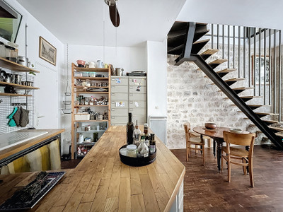 French property for sale in Paris 18e Arrondissement, Paris - €735,000 - photo 3