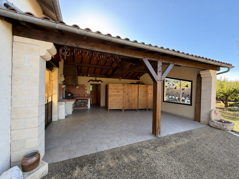 French property for sale in Bassillac et Auberoche, Dordogne - €224,700 - photo 2