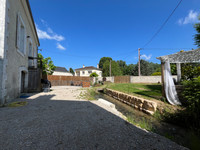 Maison à vendre à Montignac, Dordogne - 221.800 € - photo 1