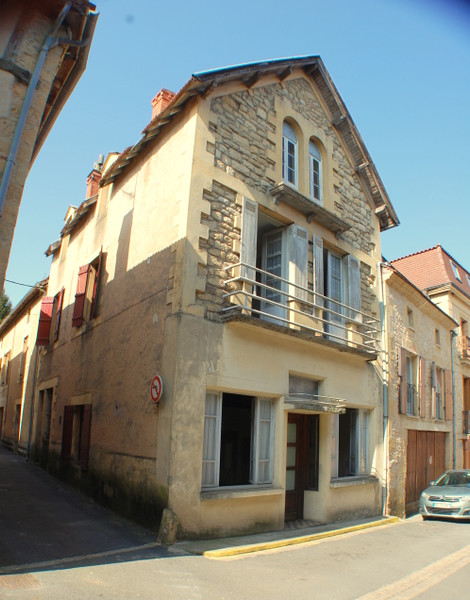 Maison à vendre à Belvès, Dordogne - 130 000 € - photo 1 Maison à vendre à Belvès, Dordogne - 130 000 € - photo 1