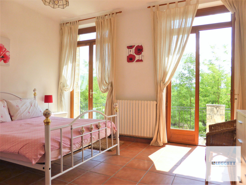 House in La RoqueGageac Dordogne 4bedroom stone house with unique