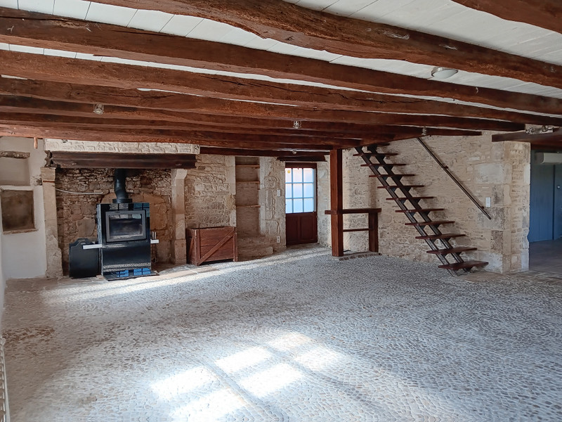 French property for sale in Rom, Deux-Sèvres - €167,400 - photo 3