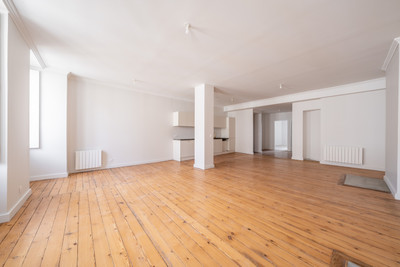 French property for sale in Bordeaux, Gironde - €741,000 - photo 4