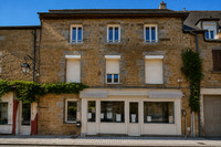 Propriété à vendre à Carrouges, Orne - 267 500 € - photo n°1