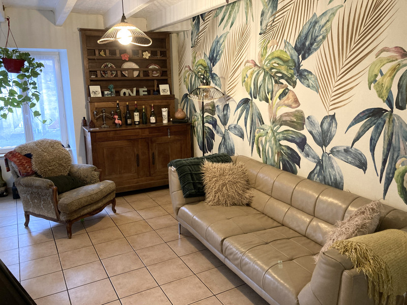 French property for sale in Le Vigeant, Vienne - €93,500 - photo 1