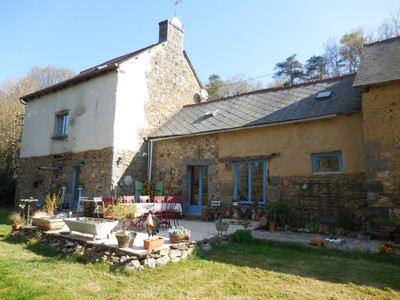 Maison à vendre à Rouillac, Côtes-d'Armor, Bretagne, avec Leggett Immobilier