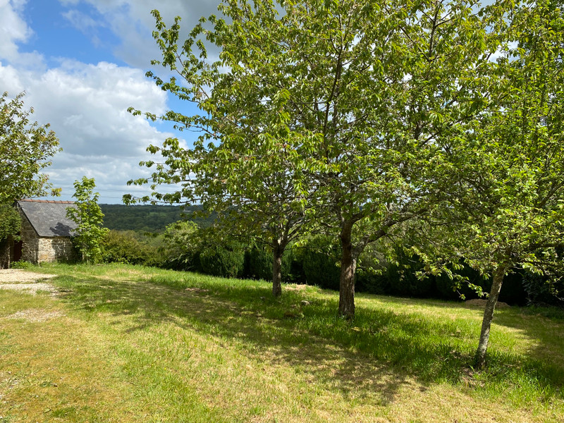 French property for sale in Le Vieux-Marché, Côtes-d'Armor - €291,000 - photo 9