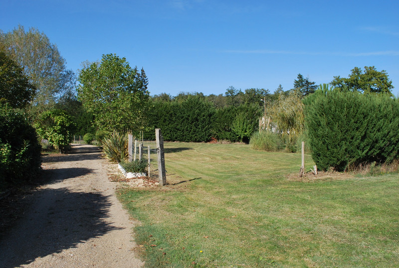 French property for sale in Moulismes, Vienne - photo 3