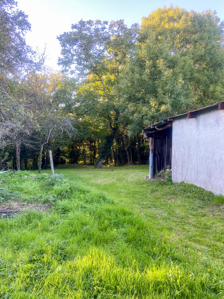 French property for sale in Chabanais, Charente - €41,600 - photo 2