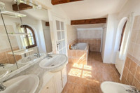 Propriété à vendre à Villeneuve-Loubet, Alpes-Maritimes - 1 250 000 € - photo n°10