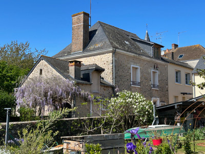 Maison à vendre à Avoise, Sarthe, Pays de la Loire, avec Leggett Immobilier