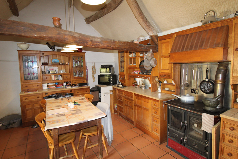 French property for sale in Béthines, Vienne - €130,000 - photo 2