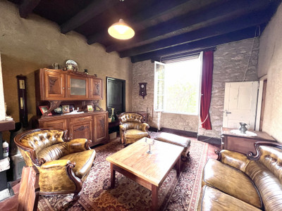 French property for sale in Saint-Santin-de-Maurs, Cantal - €149,000 - photo 4