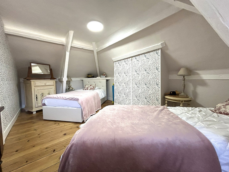 French property for sale in Cormeilles, Eure - €409,500 - photo 8